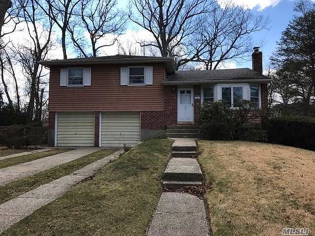 1st image of 2 Tanglewood Dr