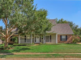 253 Clearwood Ln, Shreveport, LA 71105