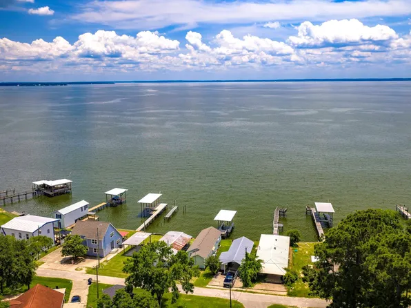 133 Panther, Onalaska, TX 77360