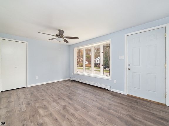 4th image of 59 Winding Hill Dr