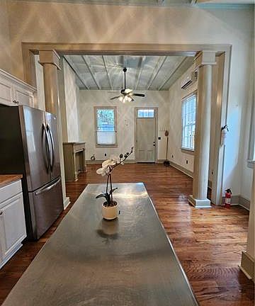 5th image of 3429 Royal St
