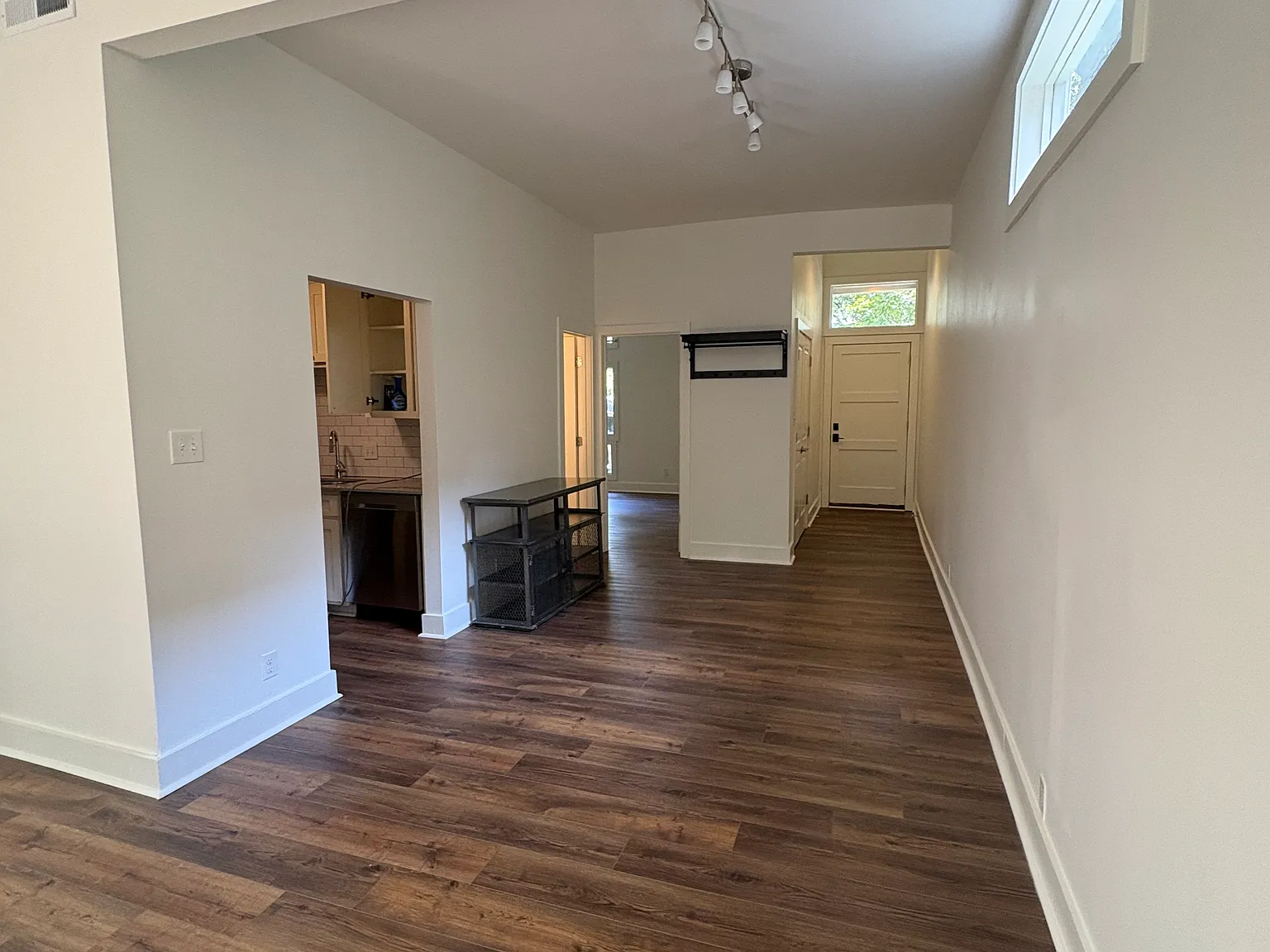 2 bed, 1200 sqft, $2,950 — Photo 4