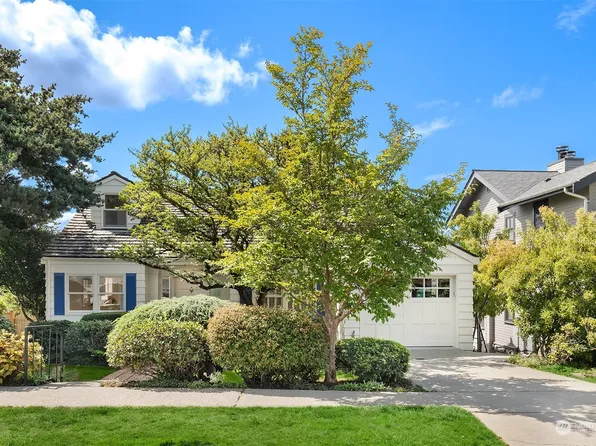 5825 Vassar Avenue NE, Seattle, WA 98105