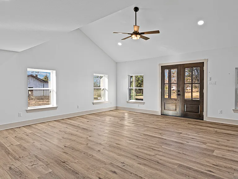 3528 County Road 4460 — Photo 15