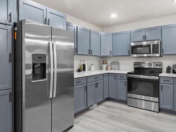 5th image of 405 Emily Road #3
