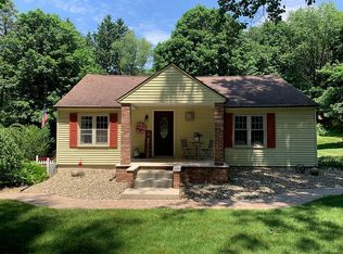 32837 Early Rd, New Carlisle, IN 46552
