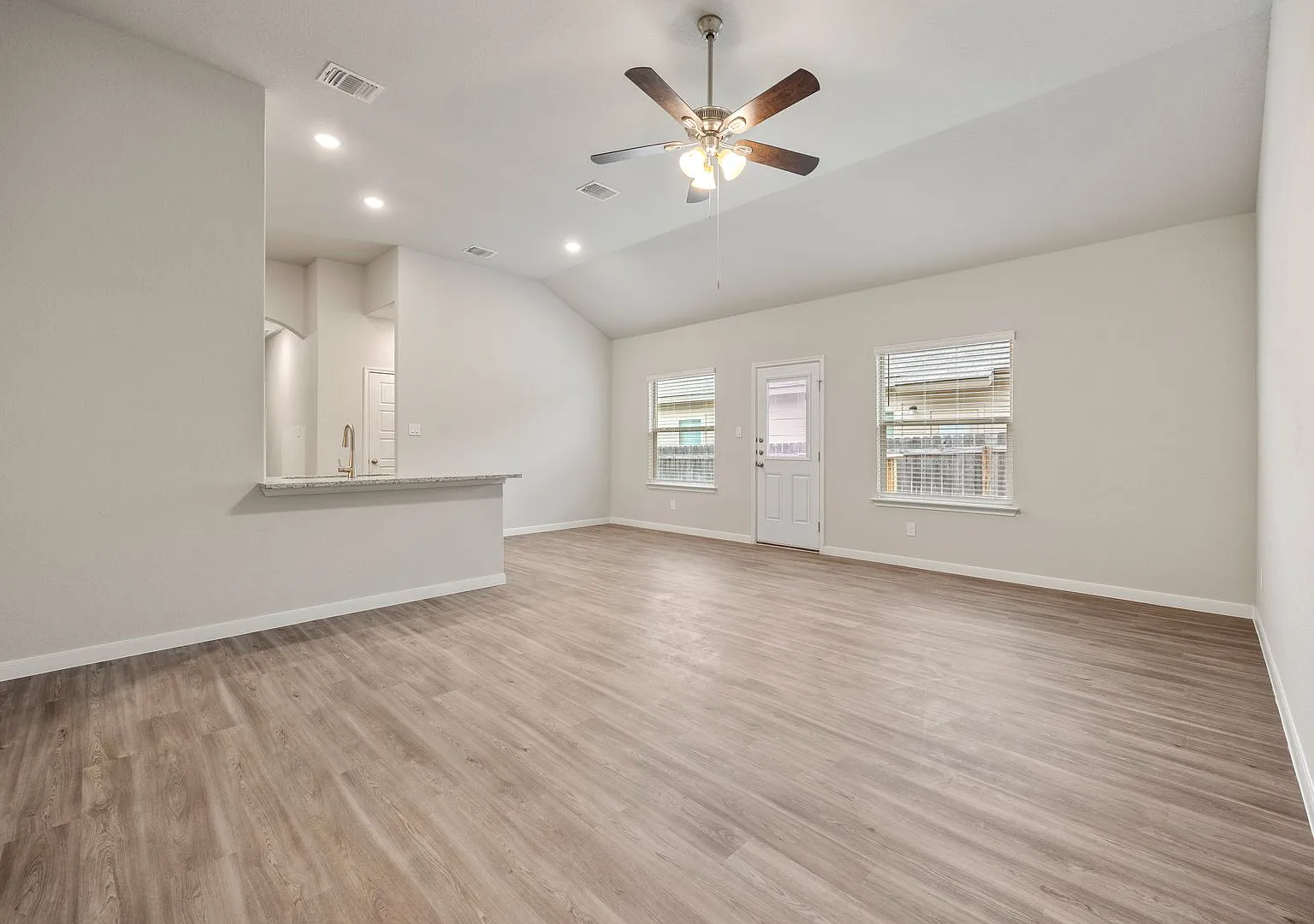 2 Weeks Free! Beautiful 3-Bedroom Home with Open Floor Plan & Private Backyard in New Braunfels — Photo 4