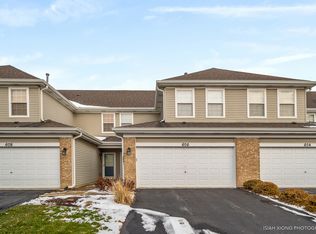 626 Lakeridge Ct, Naperville, IL 60563