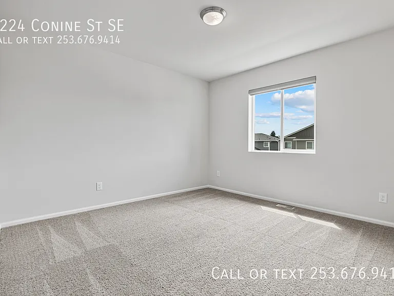 9224 Conine St SE — Photo 18