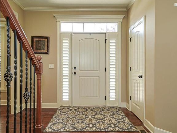 2nd image of 1854 NE Park Ridge Dr