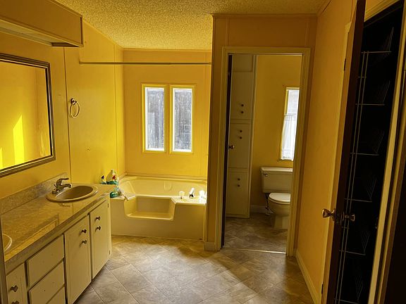 4th image of 2488 Sunbird Pl