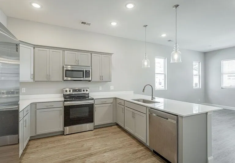 4727 Stunner Ln — Photo 11