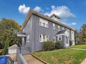 110 Metropolitan Ave, Roslindale, MA