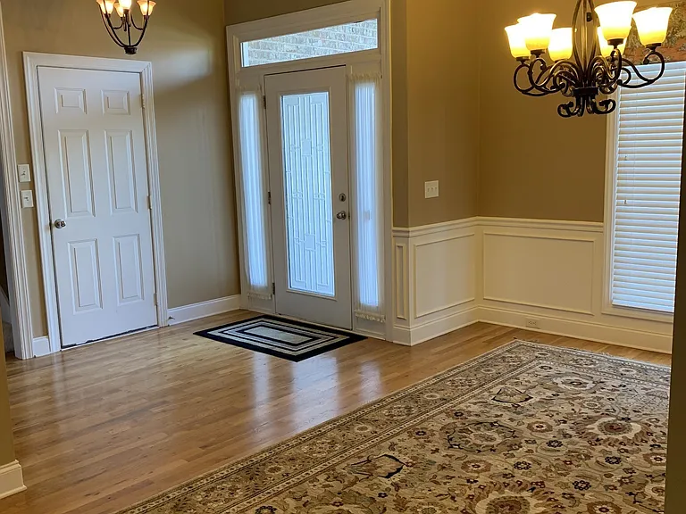 2715 Dora Elizabeth Ct — Photo 3