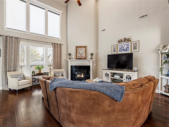 5th image of 2301 S The Peaks Blvd