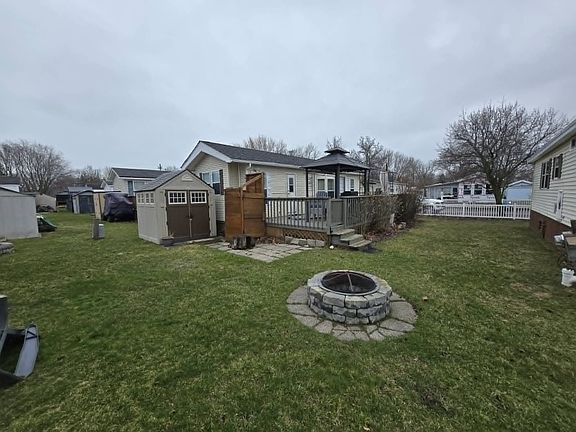 3rd image of 490 Empire Rd #For117