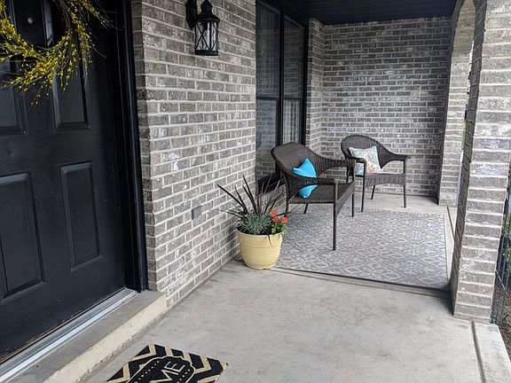 2nd image of 476 Governors Dr