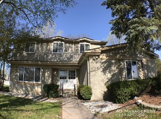 27461 Selkirk St, Southfield, MI 48076