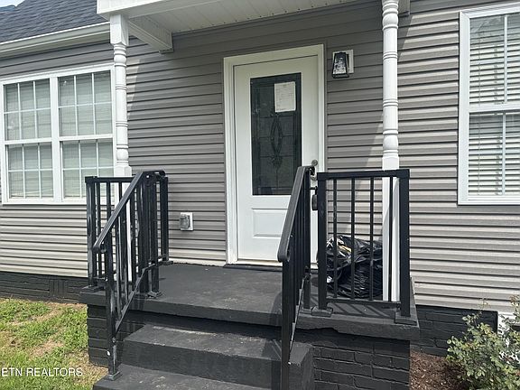 5th image of 2549 Keith Ave