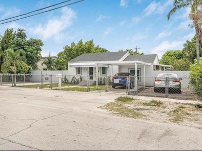 4590 E 9th Ct, Hialeah, FL, 33013