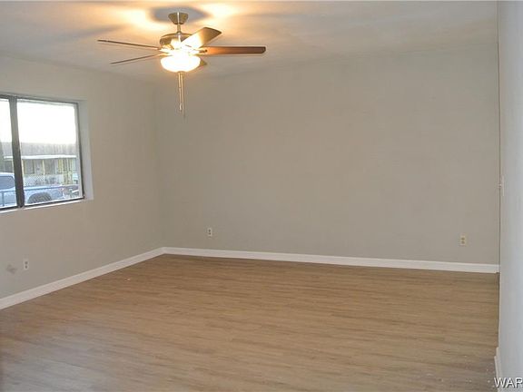 3rd image of 2845 Margaret Ave