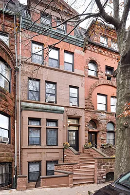 Rented by Compass | media 10