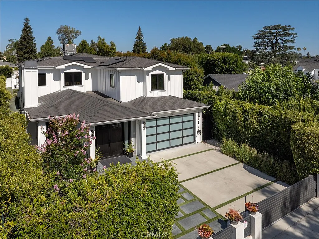 5 bed, 6.5 bath, 5010 sqft, $14,000 — Photo 2