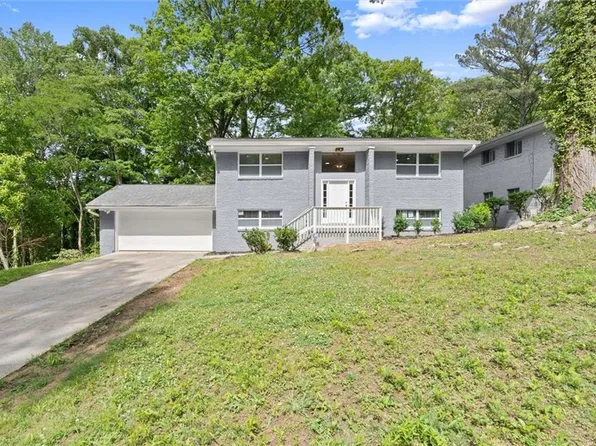 495 Larchmont Cir NW, Atlanta, GA 30318