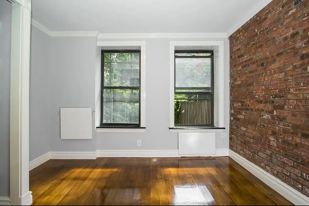Building Photo - 444 W 52nd St #1W