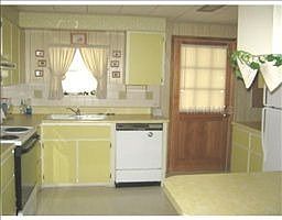 4th image of 2233 Orangewood Cir