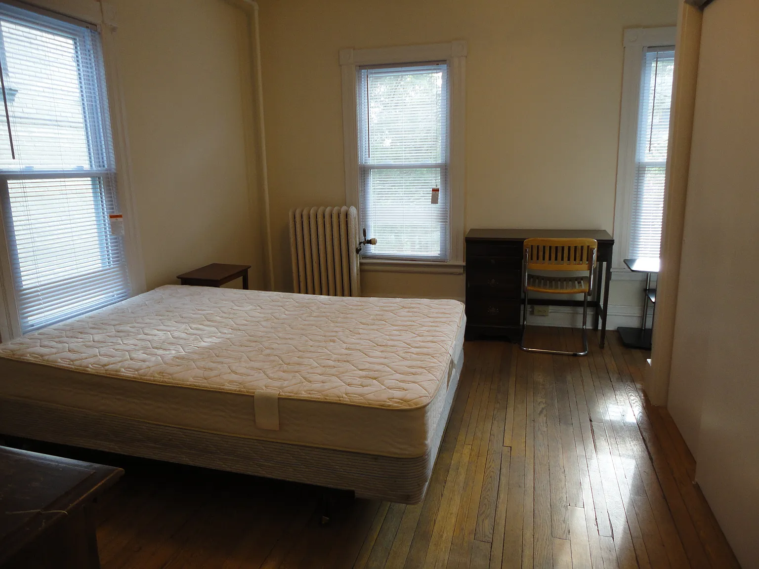 105-107 N Quarry St — Photo 3
