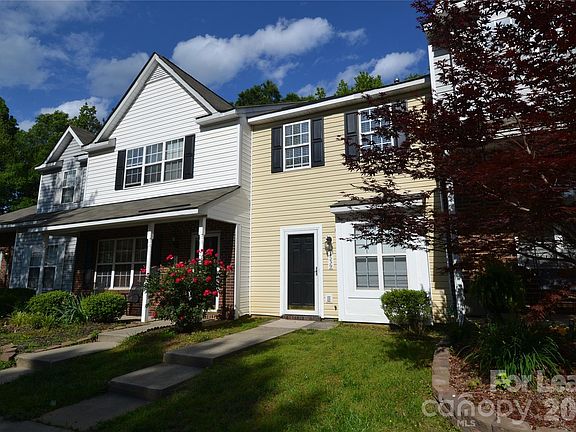 2nd image of 7539 Petrea Ln