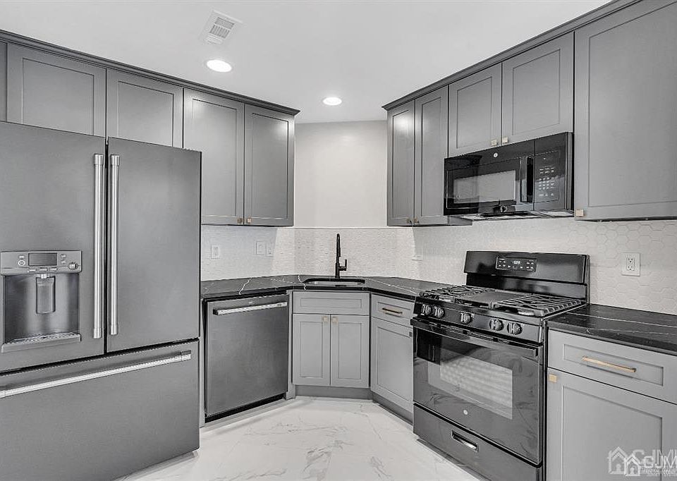 1st image of 45 Harbor Bay Cir #380