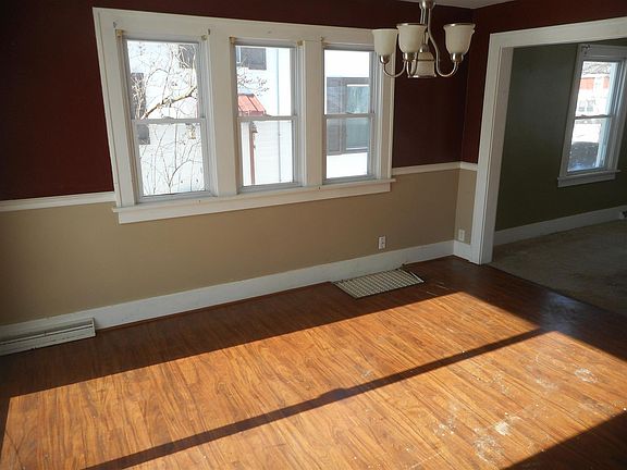 4th image of 1128 E Ewing Ave
