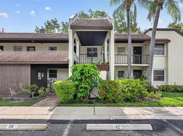 1100 E Bay Dr APT 43, Largo, FL 33770