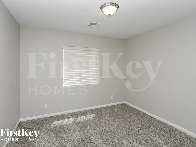 4032 Villa Serena Ln — Photo 11