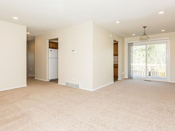4th image of 7201 Zane Ave N