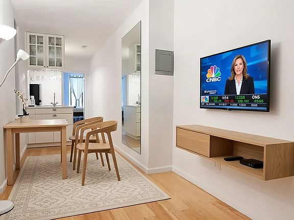 2nd image of 354 E 78th St APT 2B