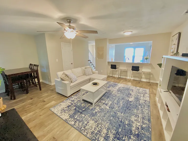 5530 Campus Dr — Photo 7