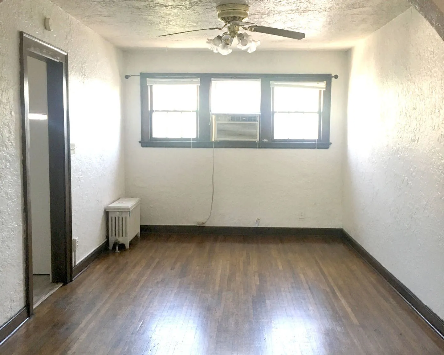 Buckingham Manor Apartments- Dundee — Photo 4