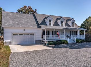 294 Pelican Ln, Reedville, VA 22539