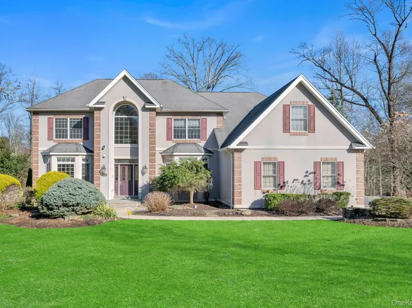 25 Charnwood Drive, Suffern, NY 10901