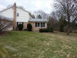 5th image of 16856 Dundalk Ct