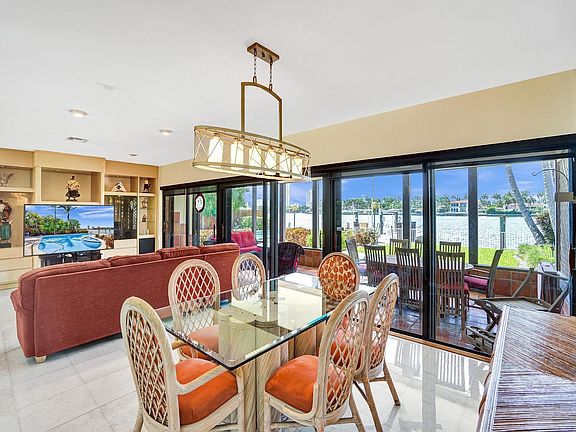 5th image of 1180 Bay Drive
