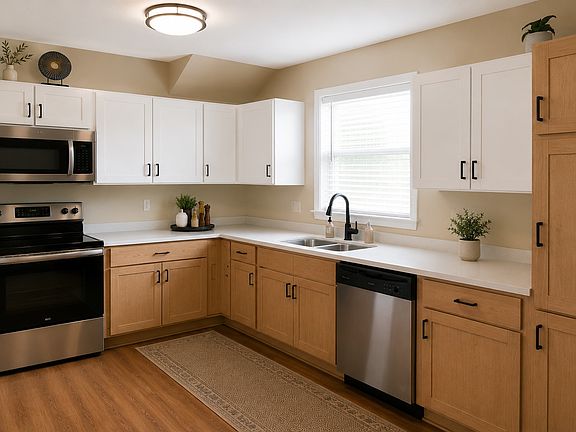 5th image of 1038 Hyde Park Ave Suite 2
