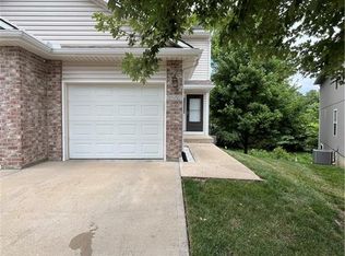 3552 NE Austin Dr, Lees Summit, MO 64064