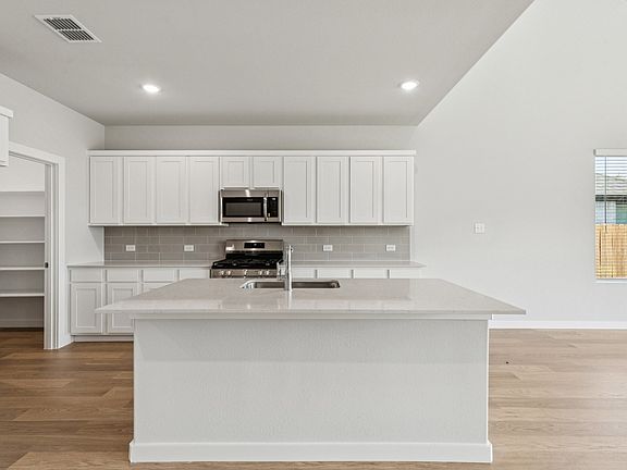 7th image of this home