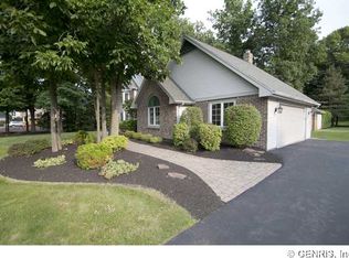 388 Raspberry Patch Dr, Rochester, NY 14612