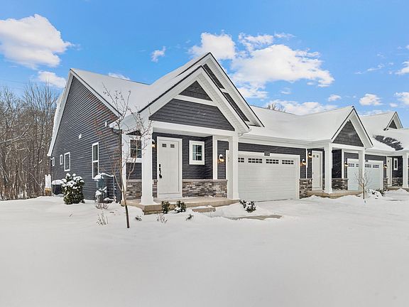 3rd image of 13556 Bowne Dr