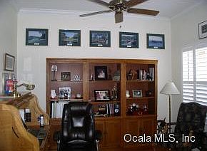 3rd image of 557 Lake Dr
